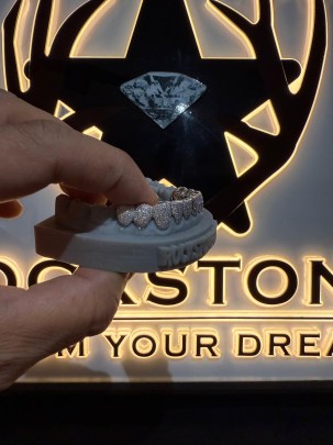 8 Lower Custom Diamond Grills  0