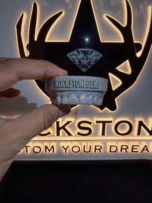 8 Upper Custom Diamond Grills